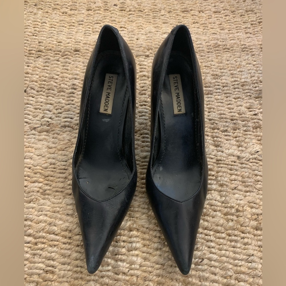 Vintage Steve Madden pointy toe pumps - size 7